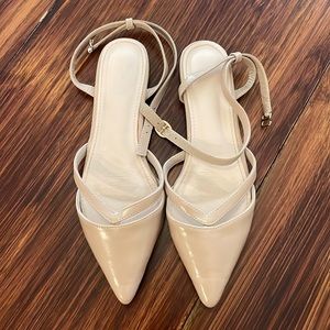 Nude Flats